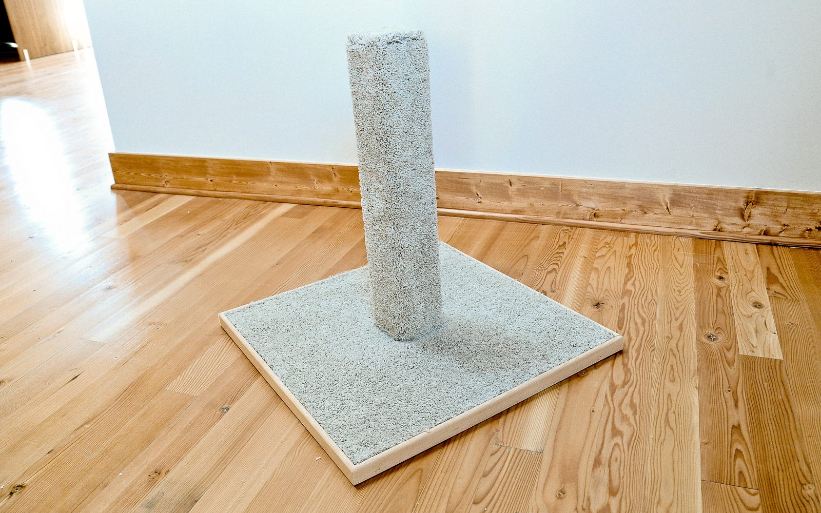 How To Make A Cat Scratching Post