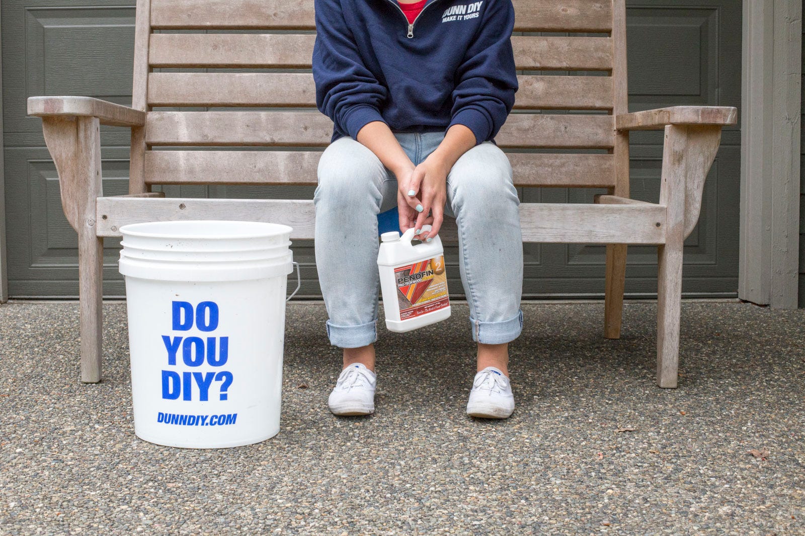 How to Refinish a Weathered Bench