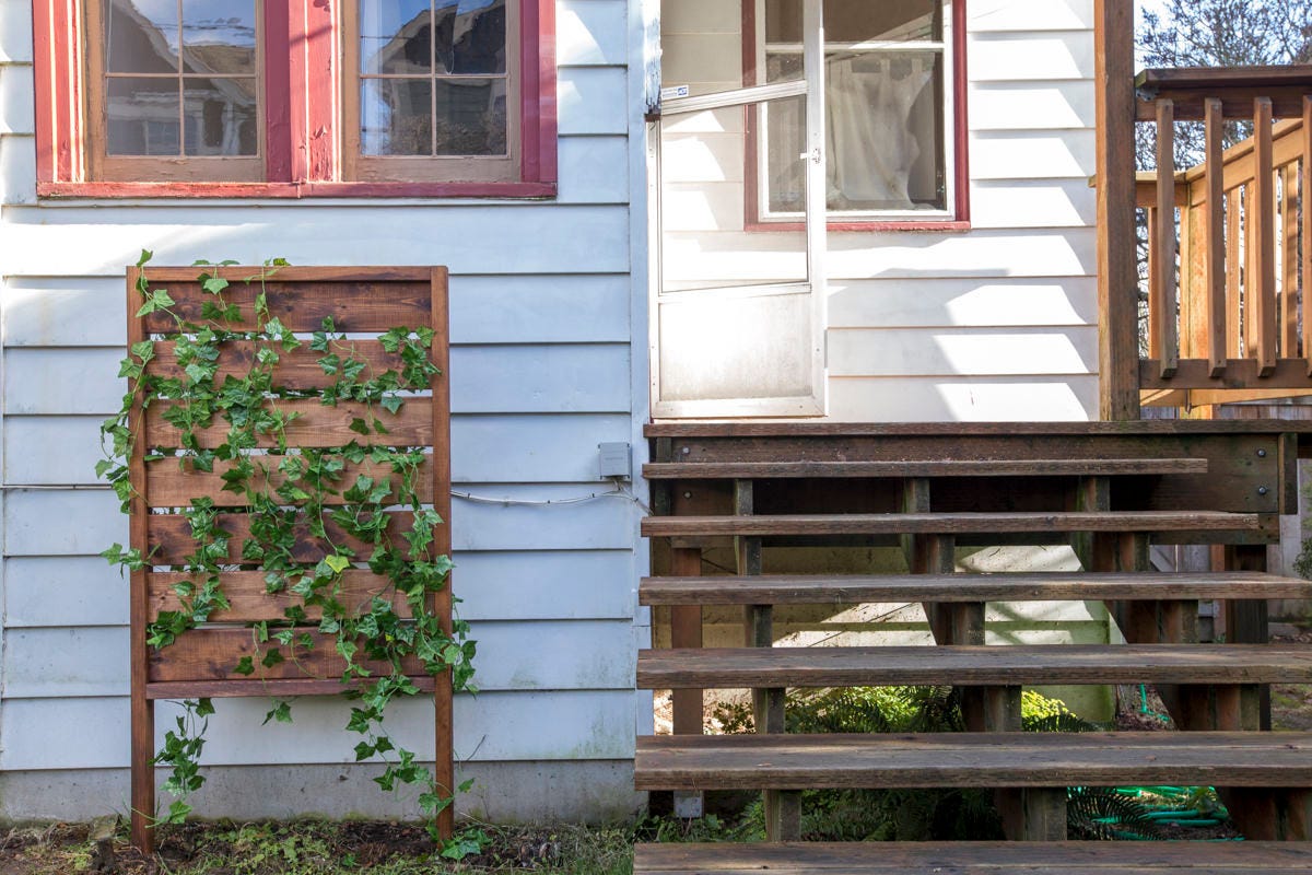 How To Build a Garden Trellis