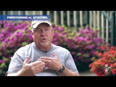 Should You Build a Freestanding or Attached Deck?