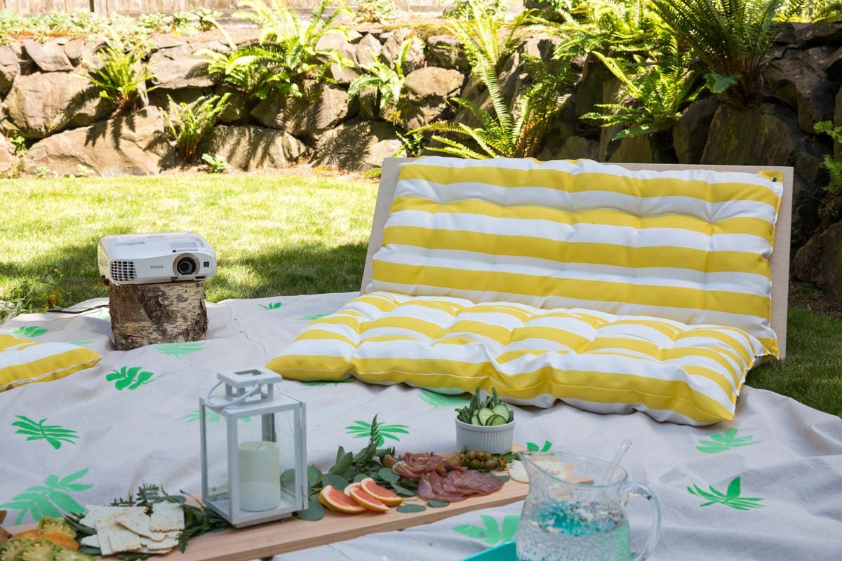 Make Your Own Chairs for an Outdoor Movie Night