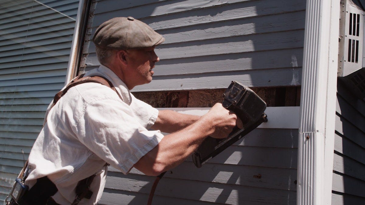 When To Hire a Contractor