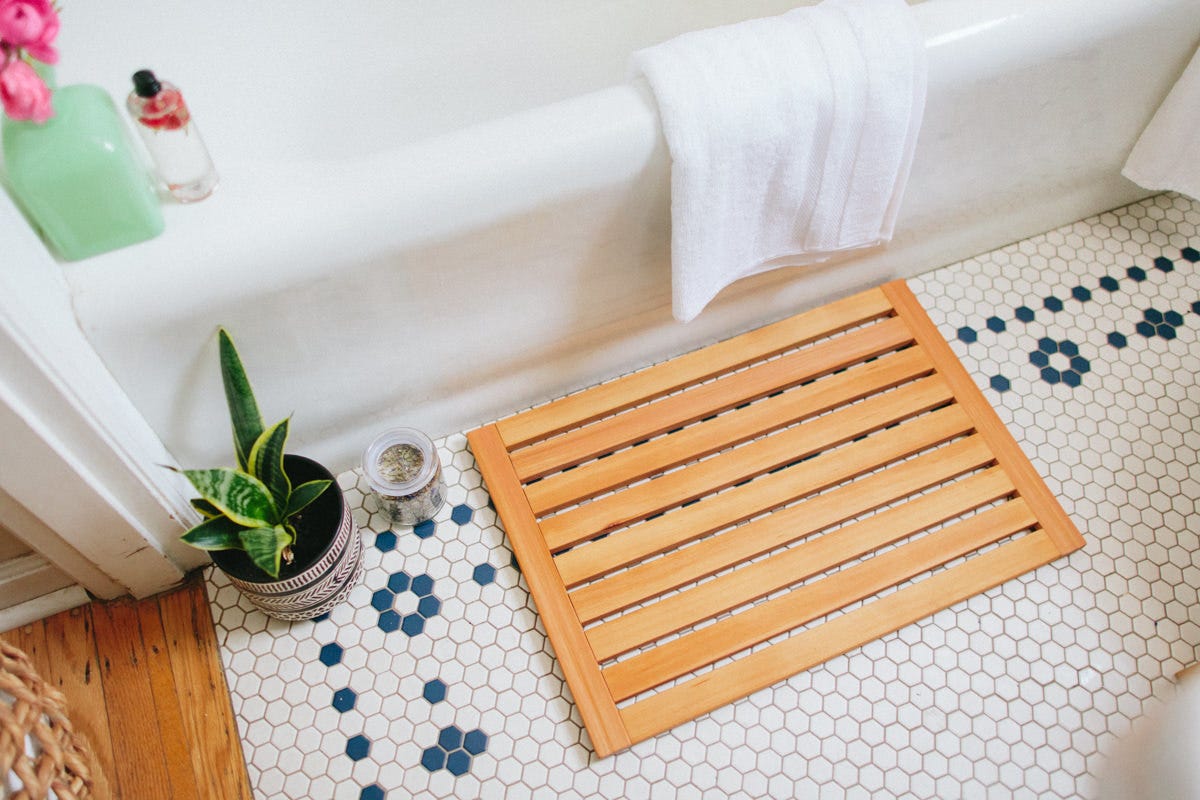 How to Make A Wooden Bath Mat