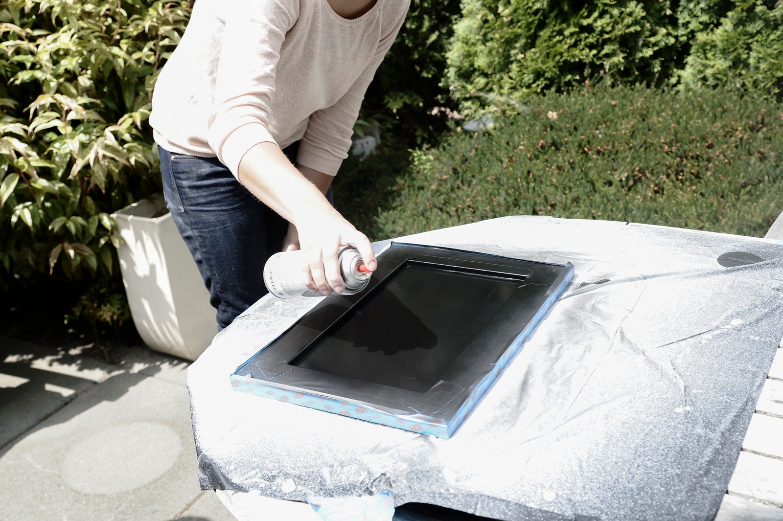 chalkboard tray pain