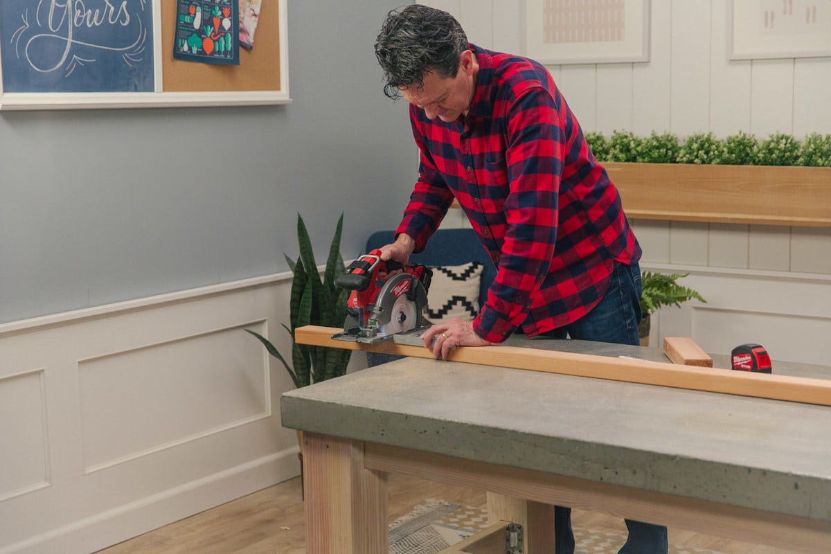 cut wood Cutting board with Milwaukee circular saw.