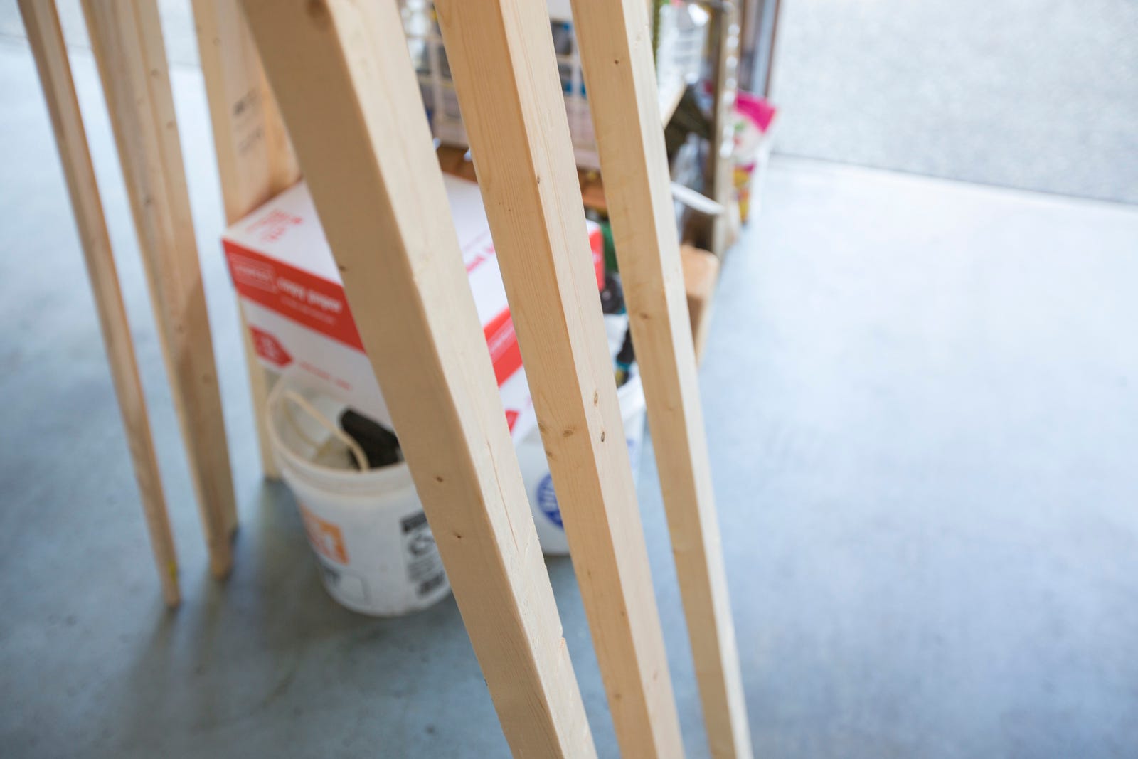 attach headboard leg attach headboard leg