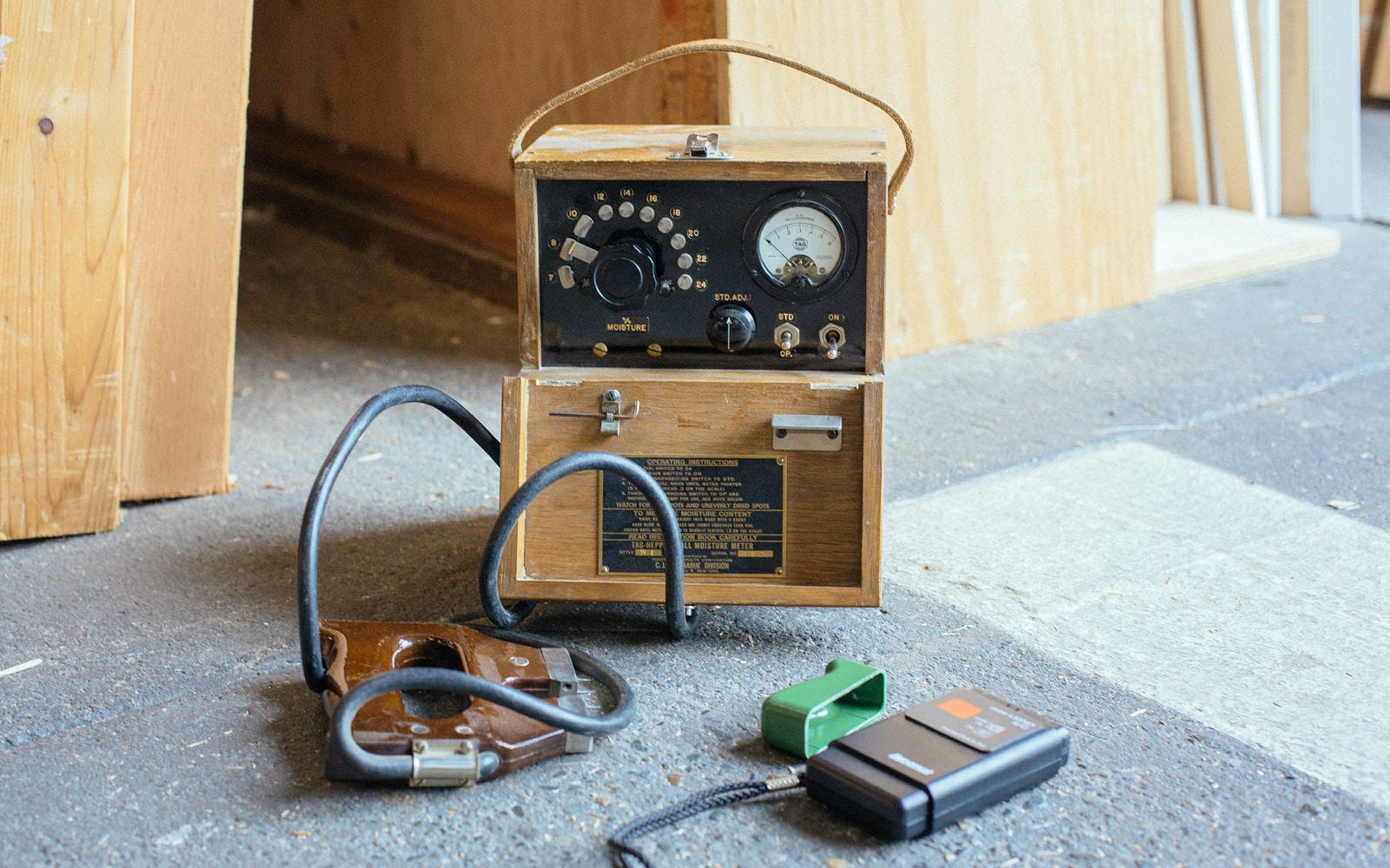 dunn lumber old moisture meter