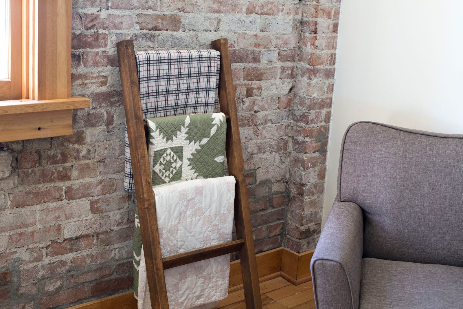 how to make a blanket rack, quilt or ladder how to make a blanket rack, quilt or ladder