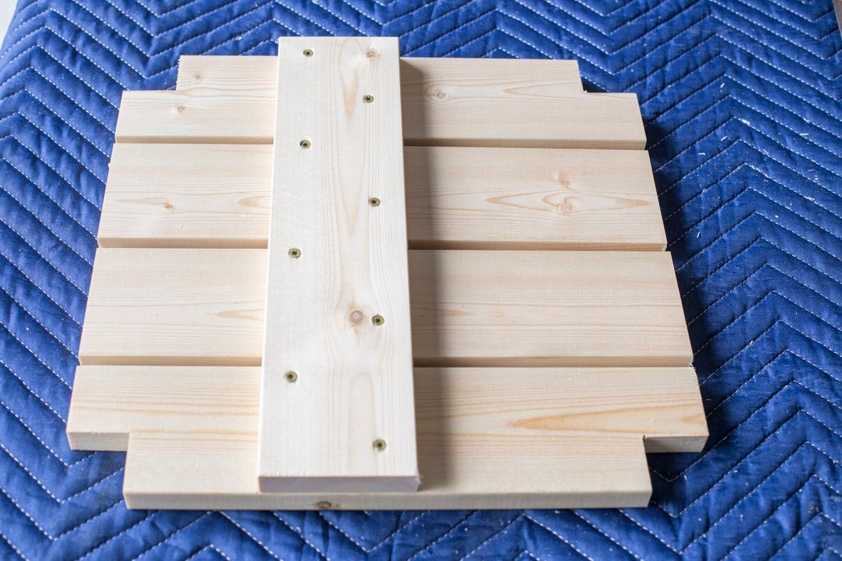 crate bottom diy