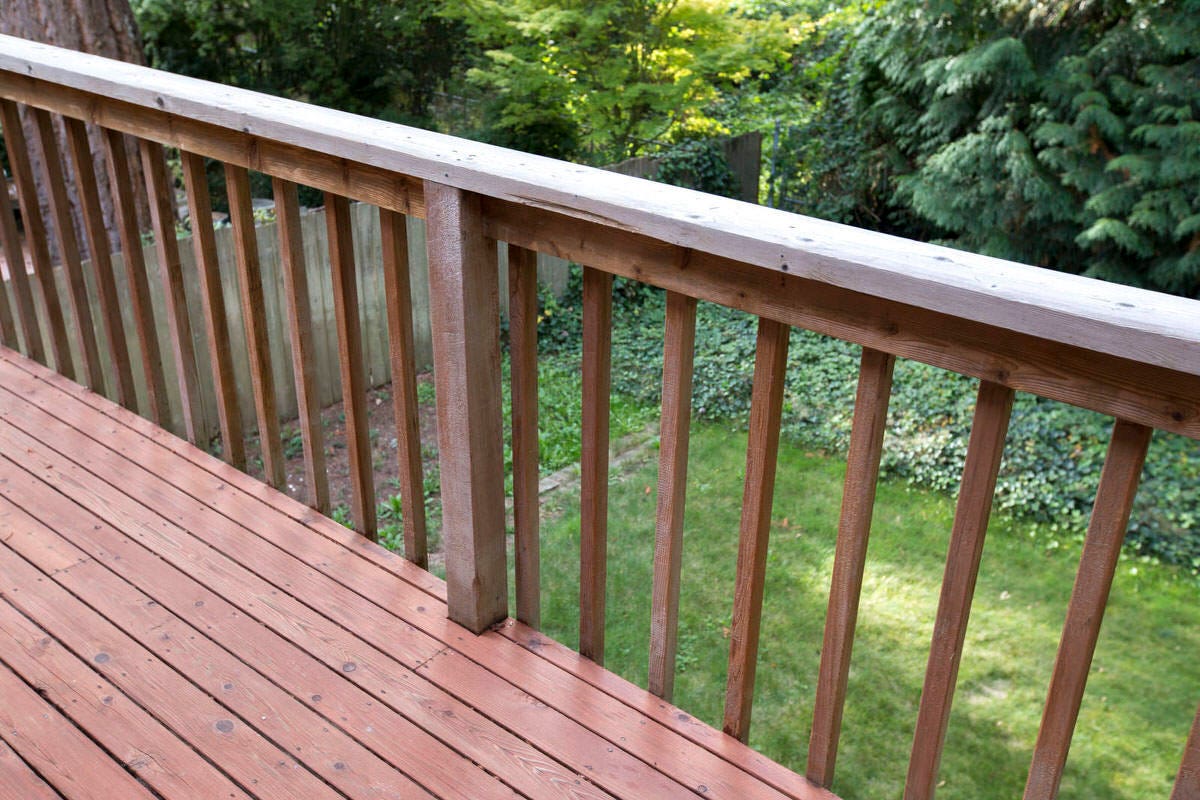 Dunn DIY How to Install Deckorators Aluminum Balusters Seattle WA 1