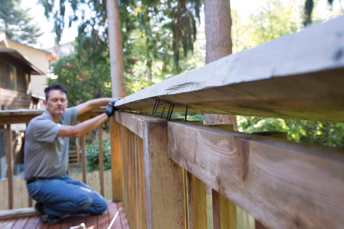 Dunn DIY How to Install Deckorators Aluminum Balusters Seattle WA 4 Dunn DIY How to Install Deckorators Aluminum Balusters Seattle WA 4